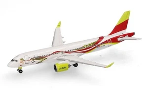 Herpa Wings 538268 1:500 Airbus A220-300 Air Baltic 50th A220 YL-ABX - Bild 1 von 1