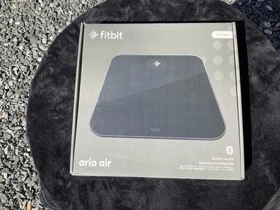 Умные цифровые весы Fitbit Aria Air FB203 Bluetooth вес тела черные - Изображение 1 из 4