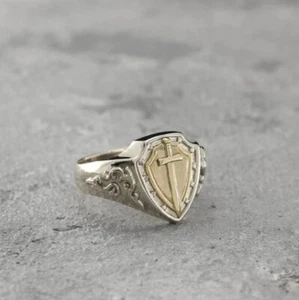 Anillo escudo y espada anillo de sello para hombre anillo de plata esterlina regalo para hombre anillo vintage - Imagen 1 de 5
