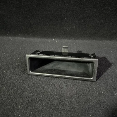 ORIGINALE Mercedes Benz CLK W208 vano portaoggetti parte centrale console E9410022 - Immagine 1 di 4