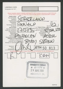 DONALD SUTHERLAND signed UK Landing Card | Actress - autograph PSA/DNA cert! - Picture 1 of 2