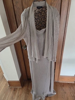 R M Richards Size 18W Beige Gold Shimmer Mother Of The Bride Maxi Dress W Jacket - Image 1 of 4