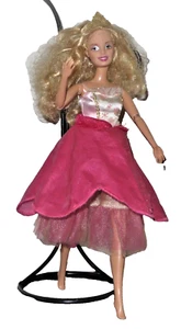 Muñeca Barbie 1998 cabello rubio ojos azules pierna recta y brazo articulado - Imagen 1 de 5