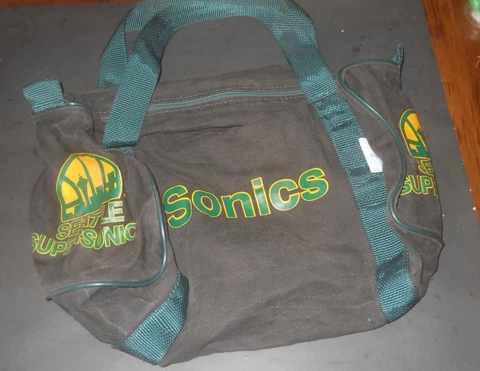 SEATTLE SONICS SUPERSONICS RETRO VINTAGE DUFFEL GYM BAG TOTE! Cover