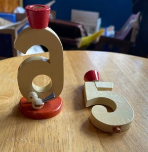 Vintage-Wooden Candle Holders-Lot of 2-Birthday-Numbers 5 & 6 w/Bird - Picture 1 of 7