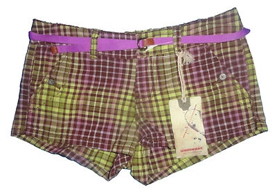 Pantalones cortos a cuadros amarillos y morados Unionbay para dama 3, 5, 7, 9, 11, 17 Foto 1 de 2