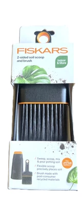 Fiskars Planting Soil Scoop & Brush Set Garden Tool Indoor Gardening NEW IN BOX - Image 1 of 3