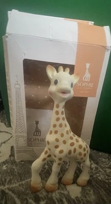 Vulli Sophie the Giraffe La Baby Teether Natural Rubber Pacifier Squeaker Toy - Image 1 of 2