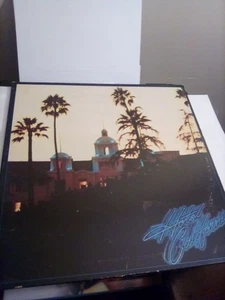 Eagles – Hotel California LP 1976 Asylum 7E-1084 US 1st Press w/ Poster FREE S&H - Imagen 1 de 9