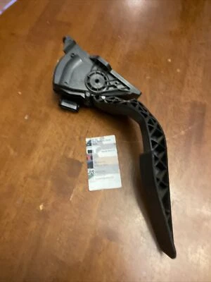 2011-2019 CHEVROLET SILVERADO ACELERADOR SENSOR DE POSIÇÃO DO PEDAL DO ACELERADOR 23362231 FABRICANTE DE EQUIPAMENTO ORIGINAL - Imagem 1 de 4