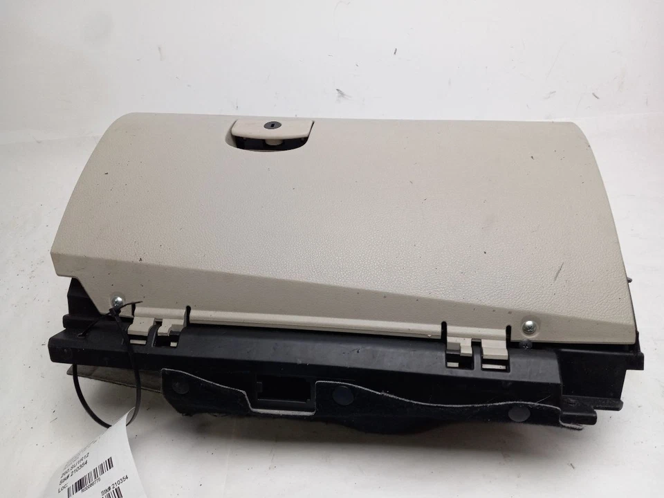 手套盒适合 SUBARU OUTBACK 2012 — 第 1/4 张图片