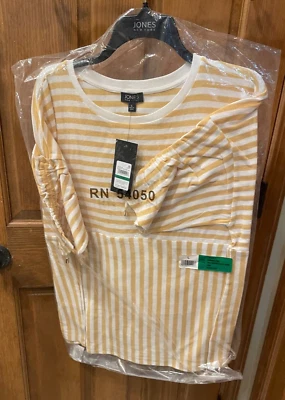 Blusa de malha Jones New York feminina listrada grande - NYC areia branca/dourada - vertical - Imagem 1 de 4