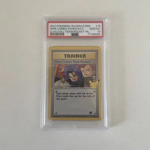 Tarjeta Pokémon Here Comes Team Rocket - Celebraciones 15/82 - PSA 10 - Imagen 1 de 2