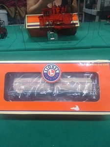 LIONEL TRAINS CHRISTMAS EGG NOG SINGLE DOME TANK CAR 6-26149 TRAIN CAR EX IN BOX - Picture 1 of 10