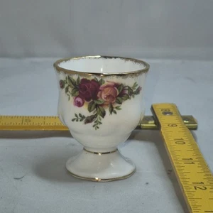 Royal Albert Old Country Roses Egg Cup Bone China England 4 in stock - Bild 1 von 5