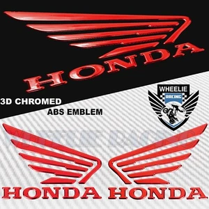 PAR DE PEGATINAS EMBLEMÁTICAS CON LOGOTIPO DE ALA DE GUARDABARROS/CARENADO/TANQUE 3.5" 3D PARA HONDA CROMADO ROJO - Imagen 1 de 3