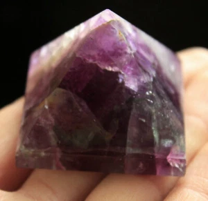 74g NATURAL PRETTY Bright-coloured FLUORITE CRYSTAL Pyramid HEALING - Picture 1 of 9