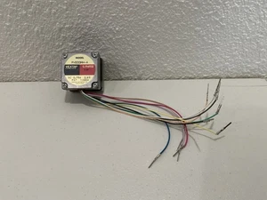 Vexta PX533MH-A PX533MHA 5-Phase Stepping Motor DC 0.75A 2.6Ω Made in Japan!! - Picture 1 of 6