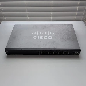 Cisco SG220-26P 26-Port Gigabit PoE Smart Switch - 24-Port GbE PoE Ports + 2 SFP - Afbeelding 1 van 12