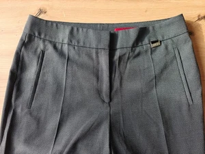 Pantalones grises para mujer Boss Hugo Boss pantalones de corte regular, etiqueta roja Hugo, talla L40 - Imagen 1 de 22