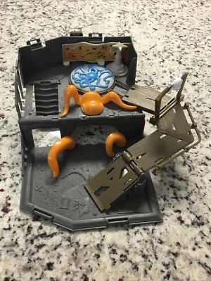 2016 Mattel Matchbox Ahoy Adventure! Playset Pirate Treasure Octopus - Image 1 of 4