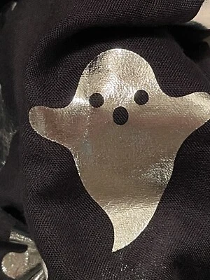 💠HALLOWEEN Infinity Loop Bufanda Friendly Ghost Negro Plata Lámina COLECCIÓN 18 Foto 1 de 4