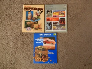3 VTG BADGER AIR-BRUSHING INSTRUCTIONS FOR CUSTOM PAINTING CERAMICS MODELERS - Picture 1 of 6