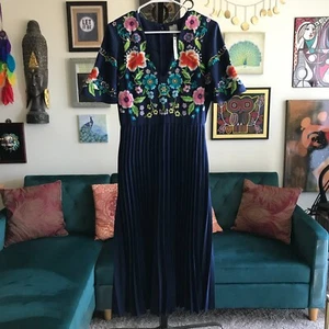 ASOS size 6 Navy Blue Floral Embroidered Boho Pleated Midi Dress NWT $89 - Picture 1 of 5