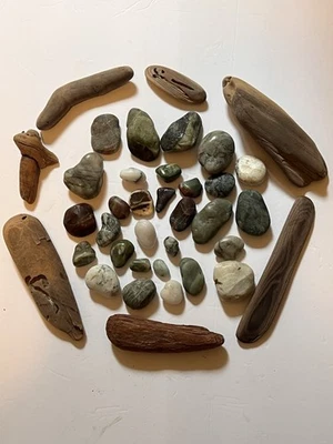 Pedras e pedaços de madeira flutuante California Beach Agates Rocks de 2 lb do noroeste do Pacífico - Imagem 1 de 4