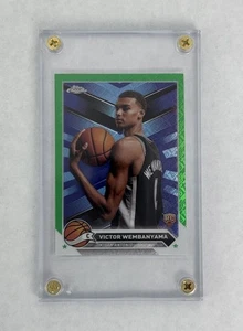 Topps 2023-24 Chrome - Victor Wembanyama #1 Green Topps Refractor RC - Bild 1 von 4