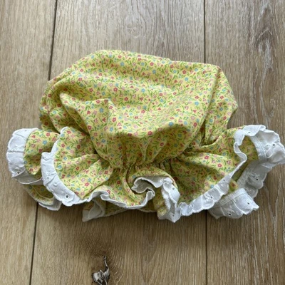 Gorra de dormir de algodón floral amarilla de colección con ojales Little House on Prairie Old Days Foto 1 de 3