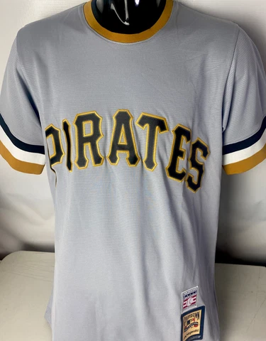 Majestic Pittsburgh Pirates Jersey Willie Stargell # 8 CoolBase Sewn Retro Sz S Cover