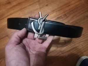 Cinturón Yves Saint Laurent Unisex YSL Plateado Hebilla Cuero Negro 44" L, 1.5" W - Imagen 1 de 9