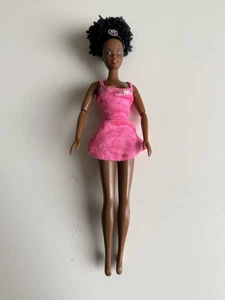 Black Barbie Doll Afro Mattel 1990 Vintage Pink Dress - Good Condition Loose - Picture 1 of 8