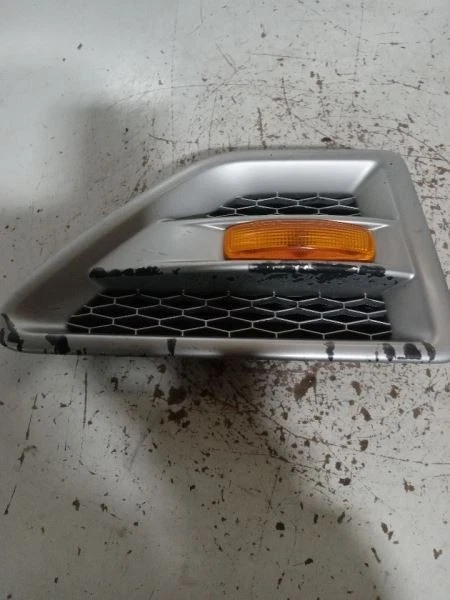 Corner/Park Light Side Marker Door Mounted Amber Fits 05-08 LR3 1042612 - Image 1 of 4