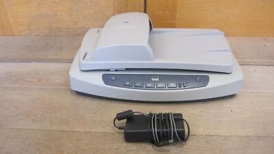 HP SCANJET 5550C  FLATBED SCANNER -  £ 60.00 + VAT - Image 1 of 3