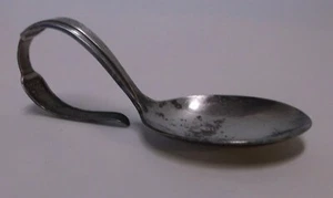 ANTIGUA CUCHARA BEBÉ 1881® ROGERS A1 MANGO DOBLADO, PLACA PLATEADA, SE ENVÍA GRATIS - Imagen 1 de 8