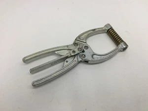 Destaco 462-S Squeeze Action Plier Clamp, Holding Capacity: 3110N Max (700 lbf) - Picture 1 of 6