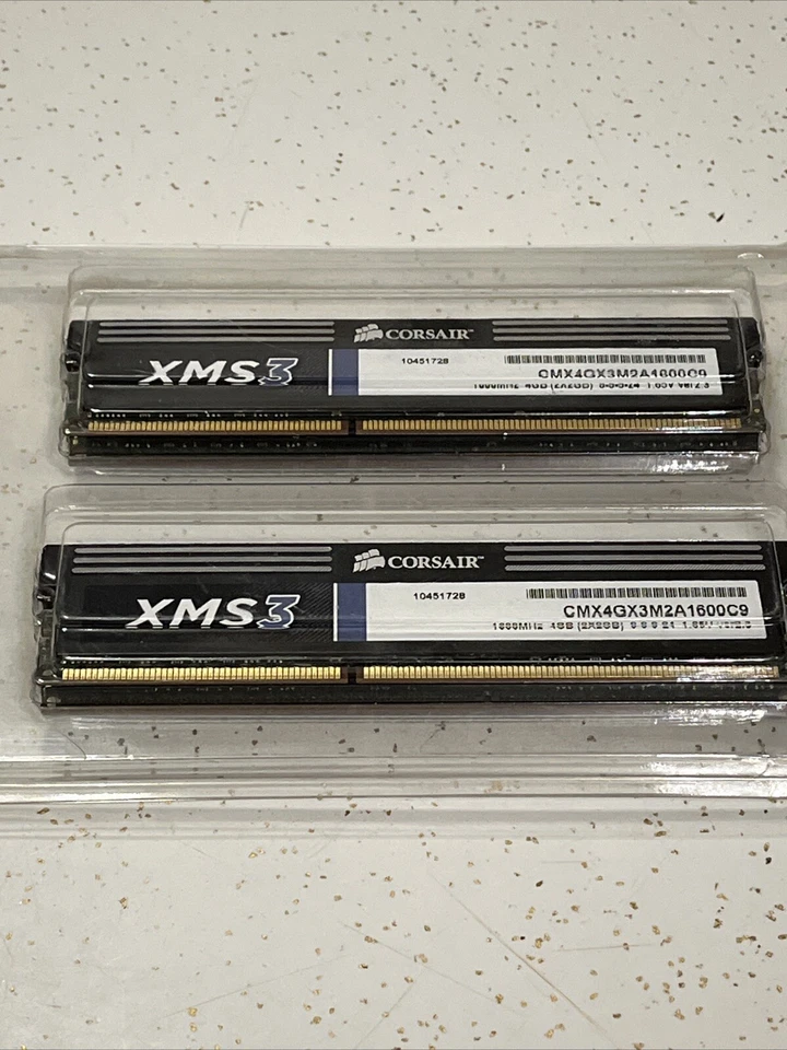 CORSAIR 4pack XMS3 Memory 4GB (2X2GB) 1600Mhz, model: CMX4GX3M2A1600C9-New - Image 1 of 4