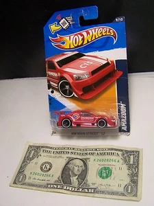 HOT WHEELS AMAZOOM ROJO DEPARTAMENTO DE BOMBEROS OSHKOSH. Logotipos #9 - 2012 - Imagen 1 de 1