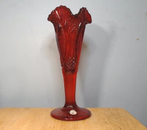 Dalzell Viking Glass 10.5 Inch Ruby Red Vase - Picture 1 of 6