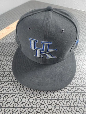 University of Kentucky Wildcats Fitted Solid Black Hat 7 3/8 New Era Baseball - Image 1 of 4