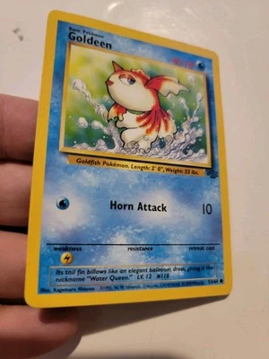 Goldeen  76/130 - Common - Vintage English Base Set 2 Pokemon Card 2000 Euc - Image 1 of 2