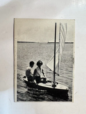 1964 Topps John F. Kennedy #72 Sailing Is the Order of the Day As... EX/MT - Image 1 of 2
