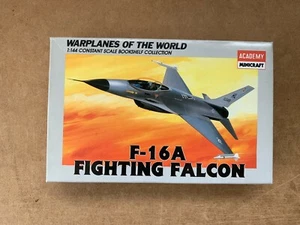 ACADEMY MINICRAFT MAQUETTE AVION F16A FIGHTING FALCON 1/44 COMPLET EN BOITE - Imagen 1 de 2