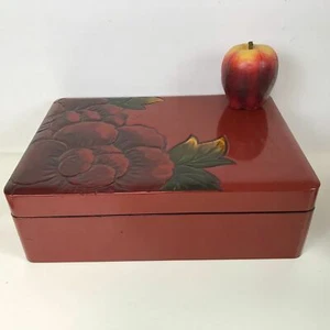 Large Japanese Lacquer Wooden Ware box - Picture 1 of 6