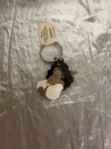 Esmeralda Vinyl Keychain New Applause Hunchback Of Notre Dame Cover