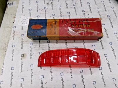 NOS 1949 Chrysler T&C Lente de luz trasera trasera derecha Mopar 1339748 Town & Country Foto 1 de 4