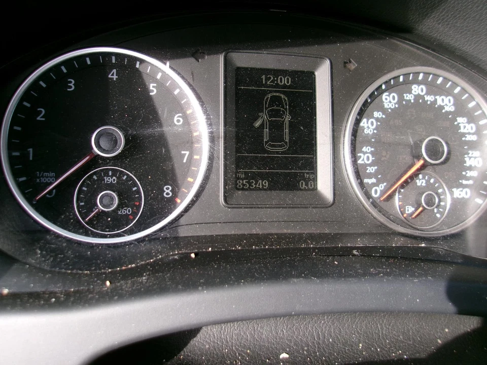 Colector de escape usado se adapta a: Volkswagen Tiguan 2018 Alemania construido VIN con primer dígito Foto 1 de 4