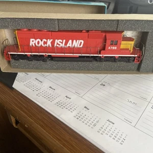 Athearn HO SD 40-2 Diesel Locomotive ROCK ISLAND - Picture 1 of 4